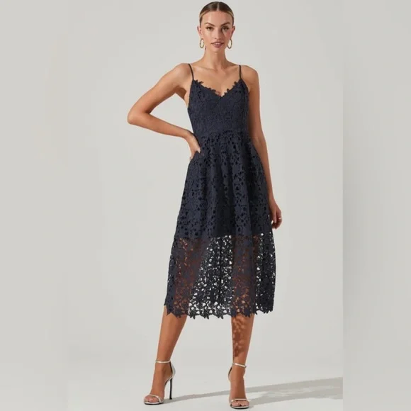 blue dress for baby girl Donne Floral Lace Midi Dress main image 1